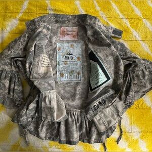 NWT WARRIOR meets PEPLUM Deconstructed Reformulated Desert Camo SAGE greens S/M